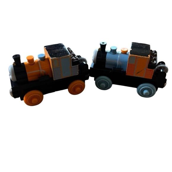 Thomas & Friends Wooden Railroad Bash & Dash - Picture 5 of 9